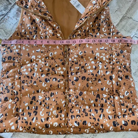 Loft Leopard Puffer Vest - Picture 8 of 8